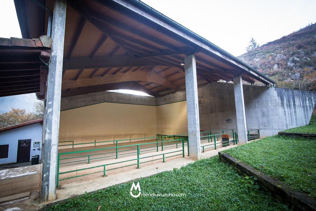 Casa Rural Eleizondo Haundia Itziar エクステリア 写真